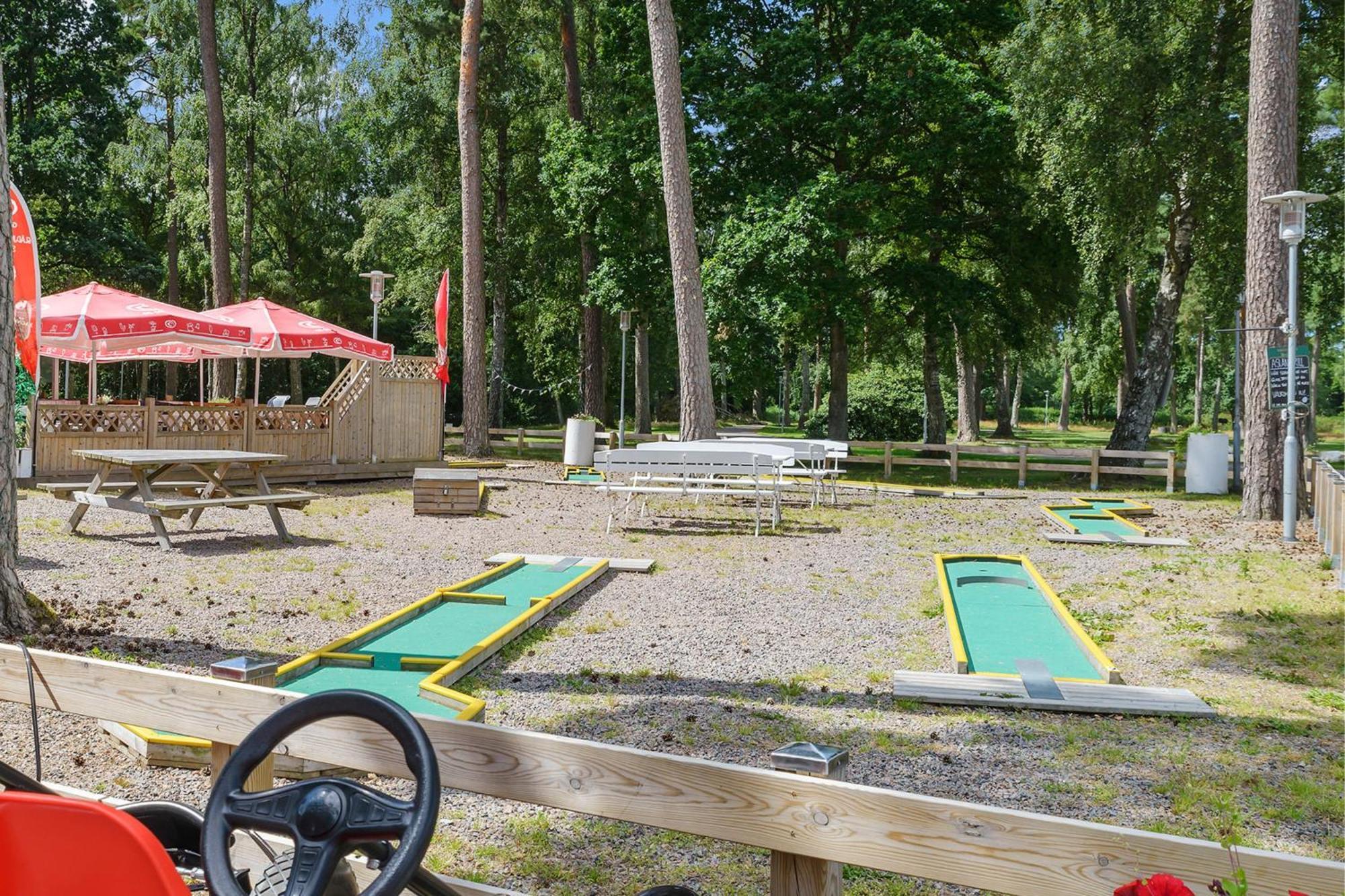 First Camp Karlstorp-האלמסטד מראה חיצוני תמונה